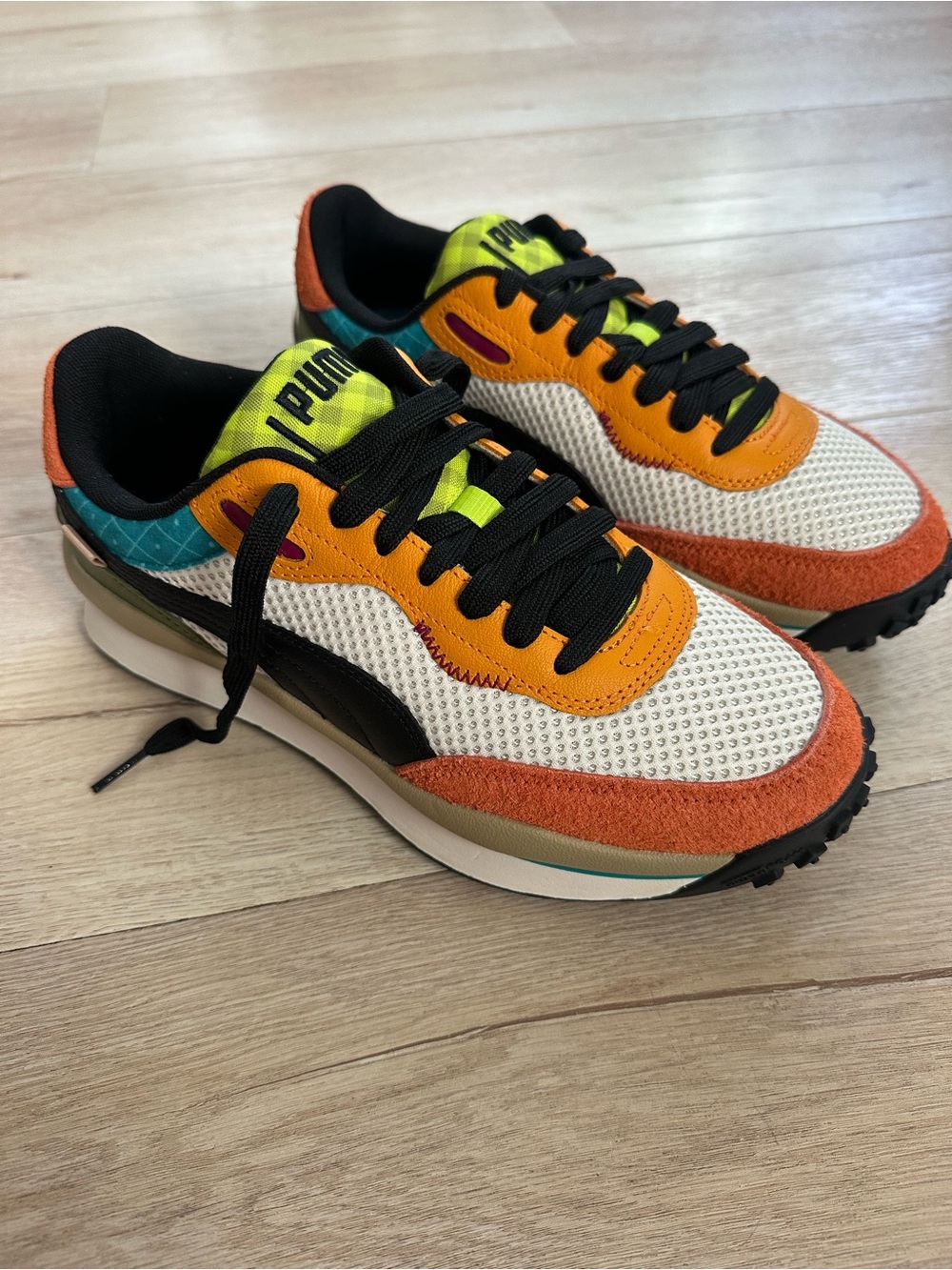 Unisex Men or Women’s Style Rider Hyper Prep Sneakers